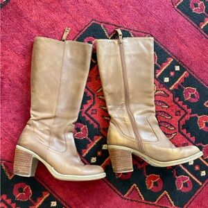 Brown leather boots from Colombia